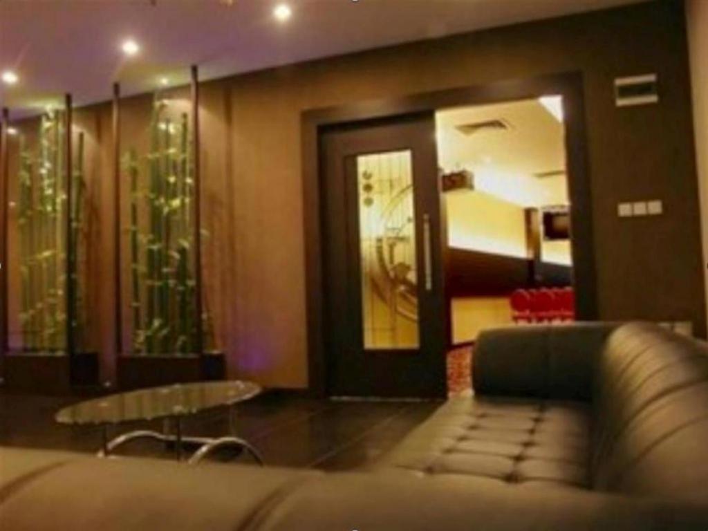 89 Hotel Batam Nagoya Ngoại thất bức ảnh